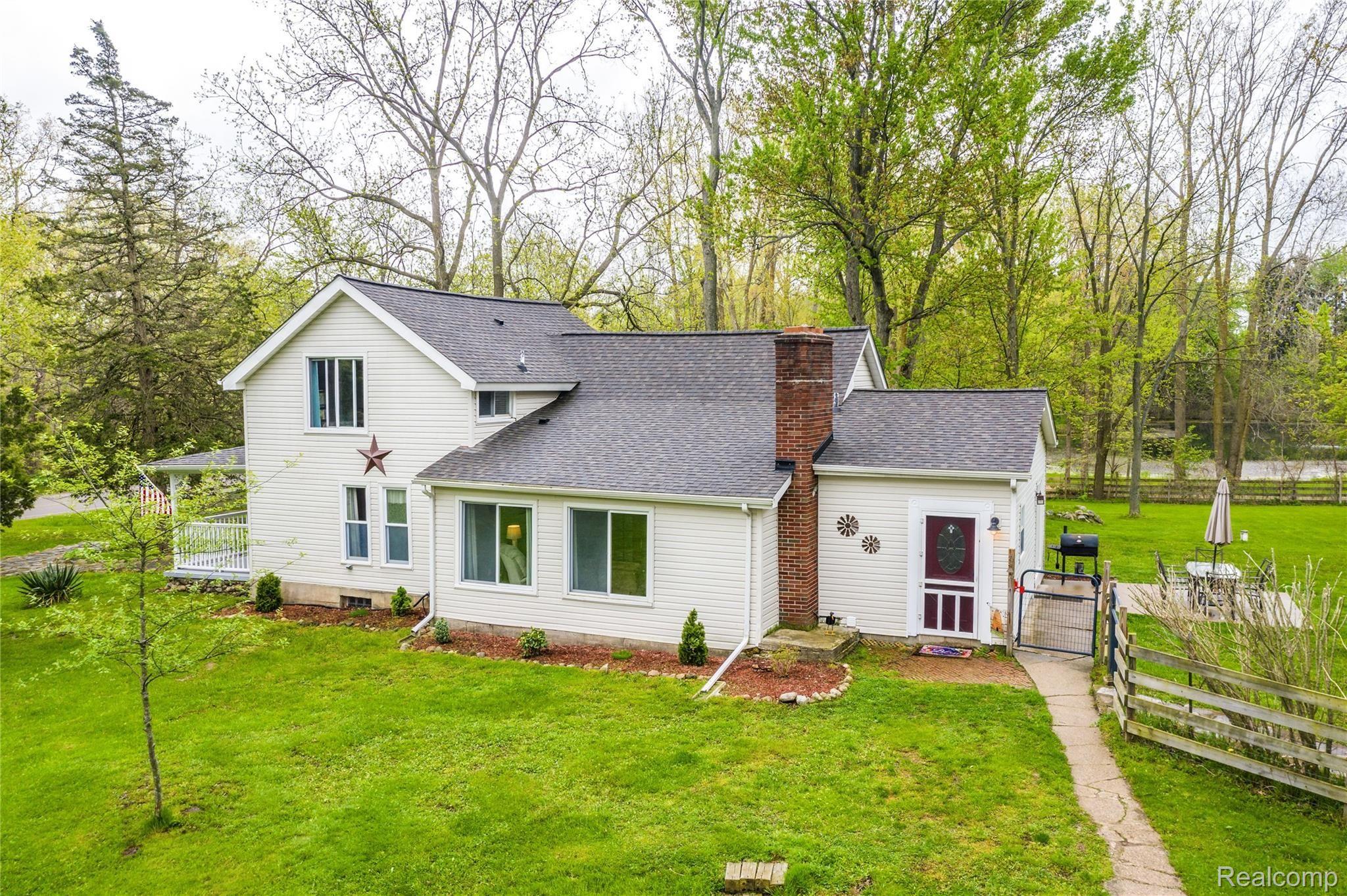 13316 Seymour Road Gaines, MI 48436 - Photo 30 of 35 Exteriors (18 of 24).jpg
