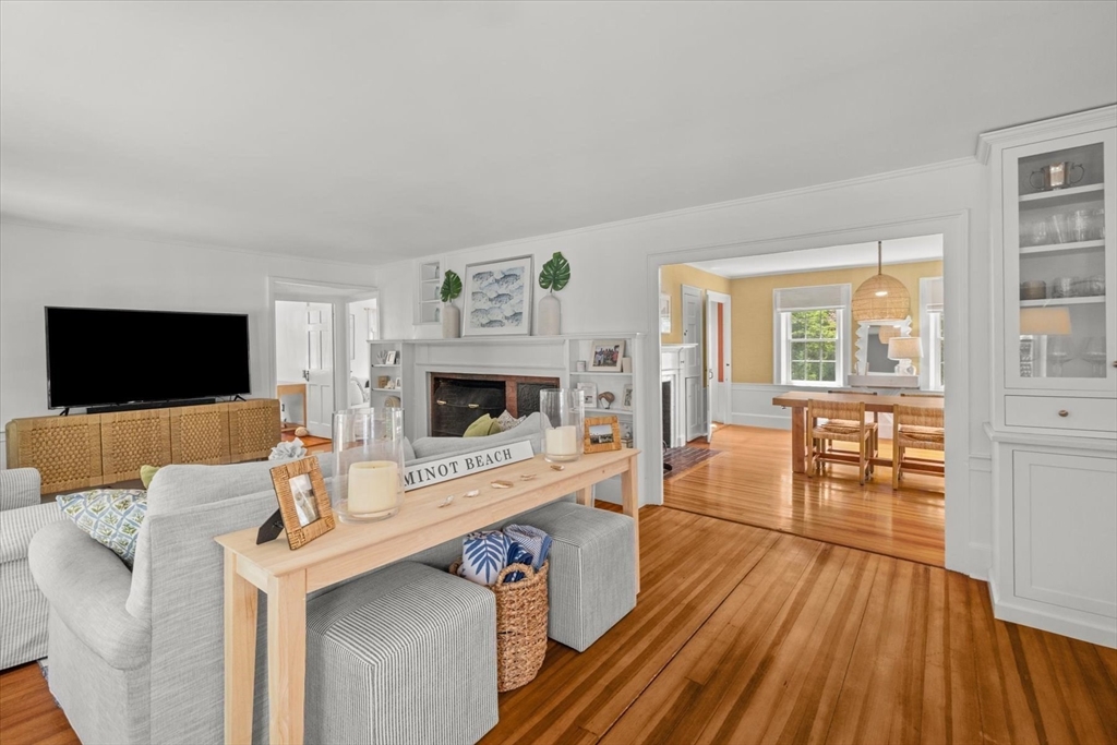 100 Clapp Road Scituate, MA 02066 - Photo 10 of 36