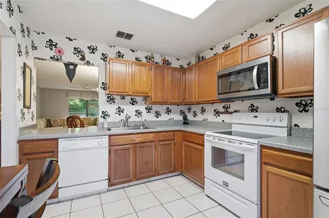 $240,000 | 2917 Fig Court, Palm Harbor, FL 34684