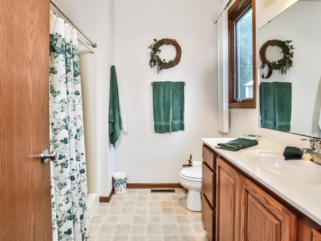 7501 Rustic Lane Eagle River, WI 54521 - Photo 36 of 39 Gallery Image 36