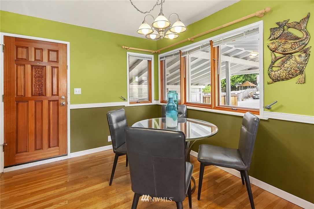 913 Olympia Avenue Northeast Renton, WA 98056 - Photo 11 of 17