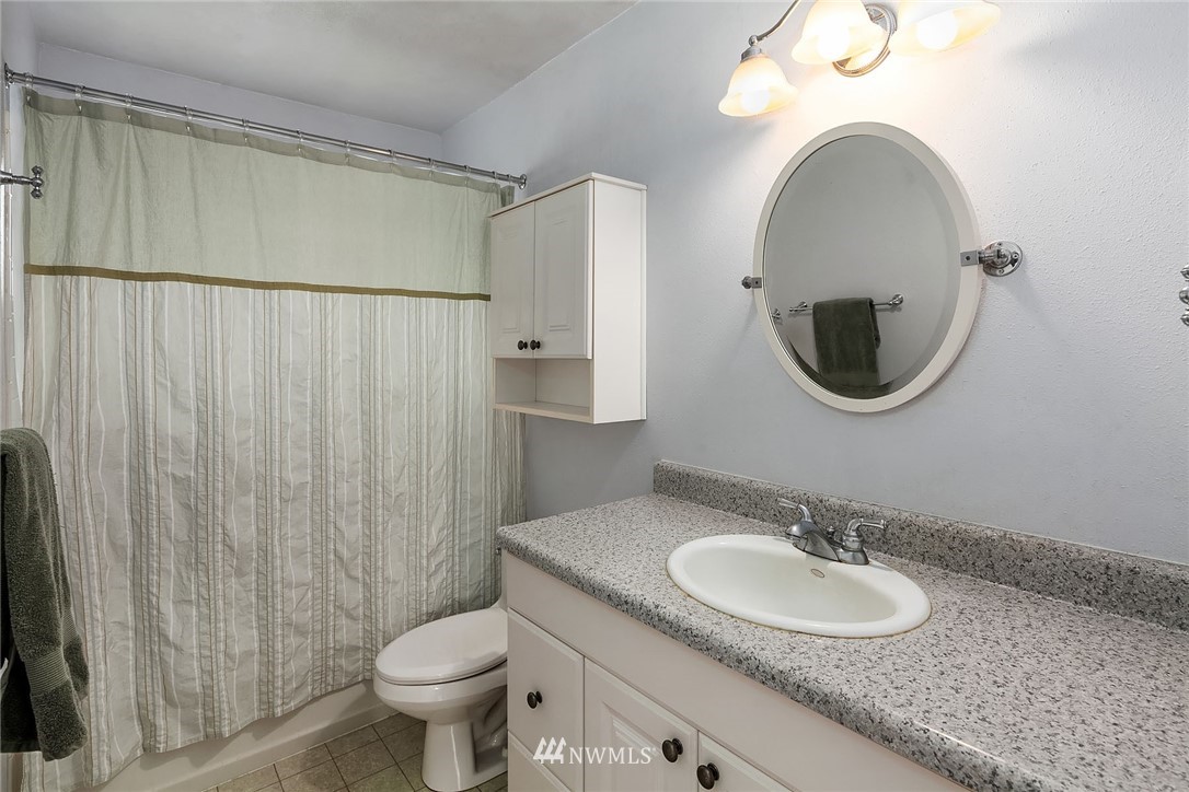 913 Olympia Avenue Northeast Renton, WA 98056 - Photo 14 of 17
