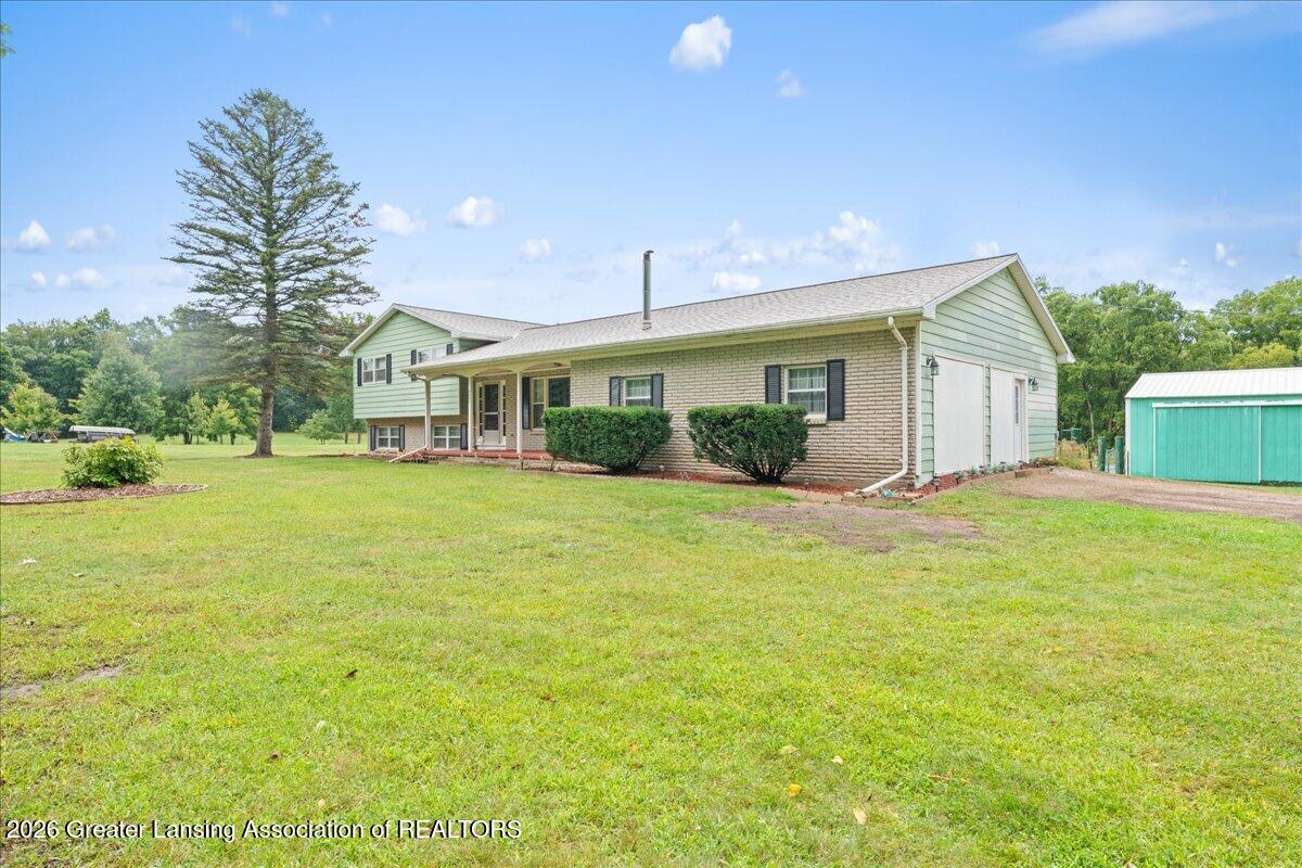 7691 Wilson Road Eaton Rapids, MI 48827 - Photo 9 of 47 Back