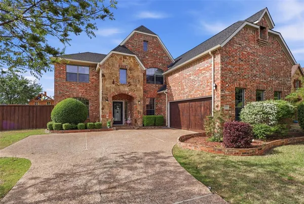 $760,000 | 775 Burr Oak Drive, Frisco, TX 75033