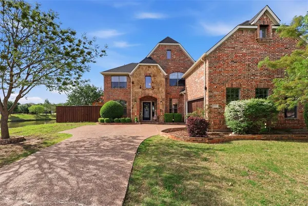 $760,000 | 775 Burr Oak Drive, Frisco, TX 75033