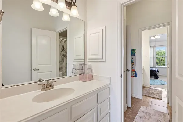 $760,000 | 775 Burr Oak Drive, Frisco, TX 75033