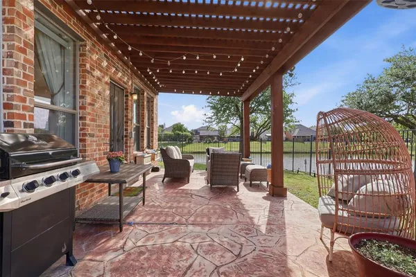 $760,000 | 775 Burr Oak Drive, Frisco, TX 75033