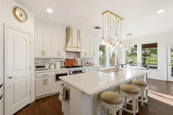 $760,000 | 775 Burr Oak Drive, Frisco, TX 75033
