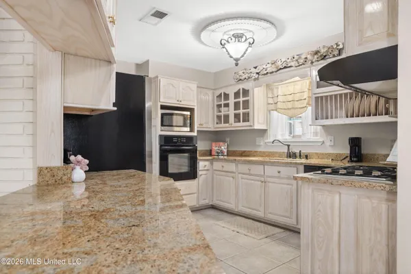 $480,000 | 842 Ancient Oaks Circle, Biloxi, MS 39532