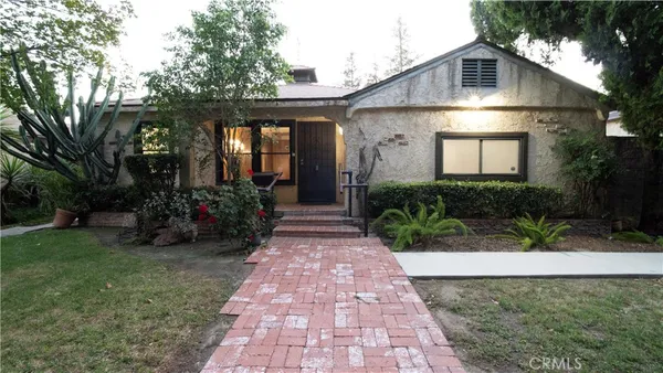 $799,000 | 8417 Tampa Avenue, Northridge, CA 91324