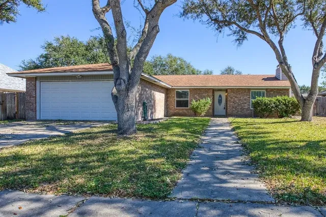 a front view of house with yard