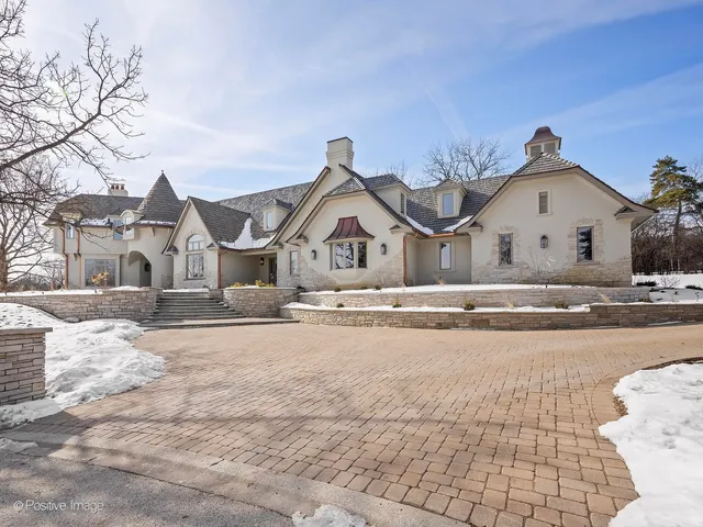 $4,649,000 | 20 Natoma Drive, Oak Brook, IL 60523