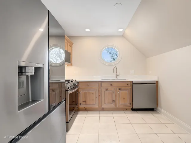 $4,649,000 | 20 Natoma Drive, Oak Brook, IL 60523