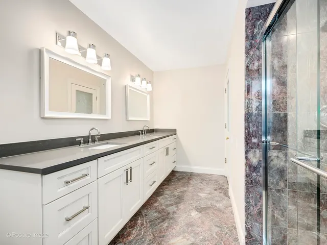 $4,649,000 | 20 Natoma Drive, Oak Brook, IL 60523