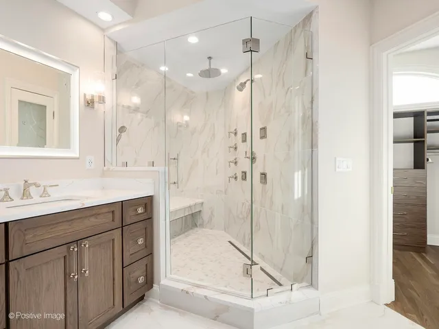 $4,649,000 | 20 Natoma Drive, Oak Brook, IL 60523