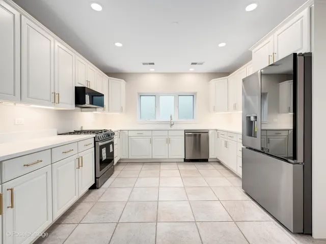 $4,649,000 | 20 Natoma Drive, Oak Brook, IL 60523