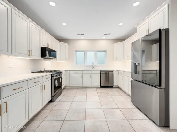 $4,649,000 | 20 Natoma Drive, Oak Brook, IL 60523