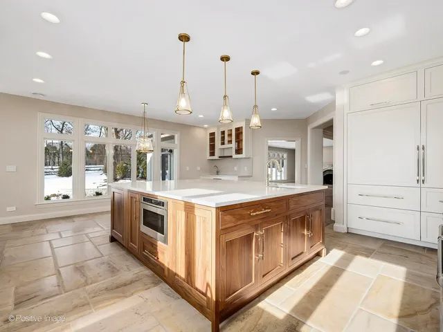 $4,649,000 | 20 Natoma Drive, Oak Brook, IL 60523