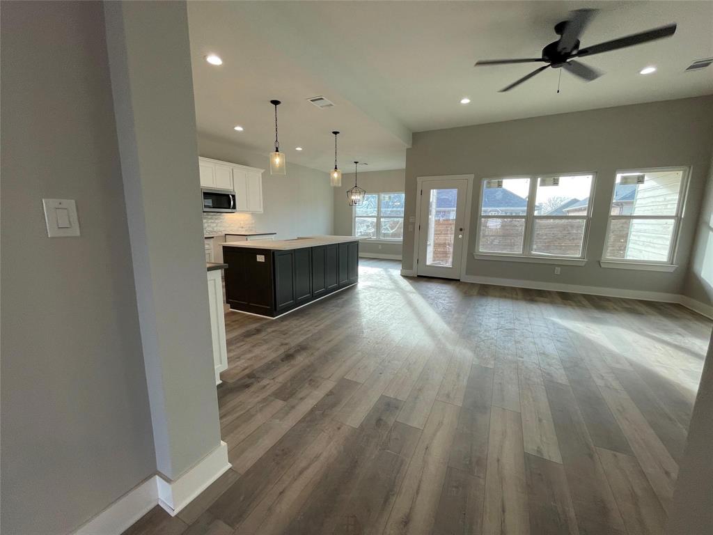 4914 Dry Creek Road Sherman, TX 75092 - Photo 10 of 20 Gallery Image 10