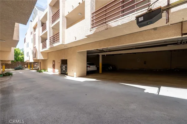 $3,600 | 10119 Pinewood Avenue, Unit 108, Tujunga, CA 91042