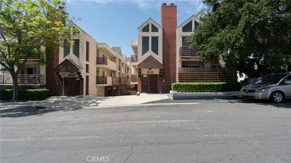 $3,600 | 10119 Pinewood Avenue, Unit 108, Tujunga, CA 91042