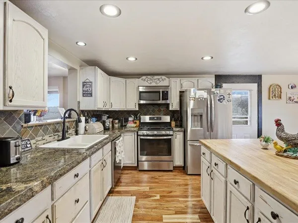 $799,000 | 26323 North Madison Road, Chattaroy, WA 99003