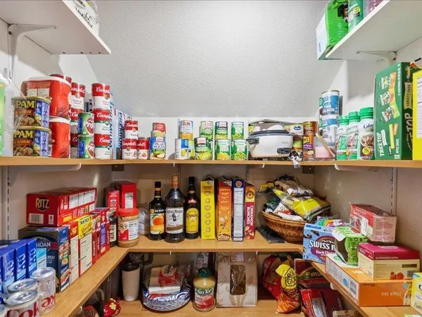 $799,000 | 26323 North Madison Road, Chattaroy, WA 99003