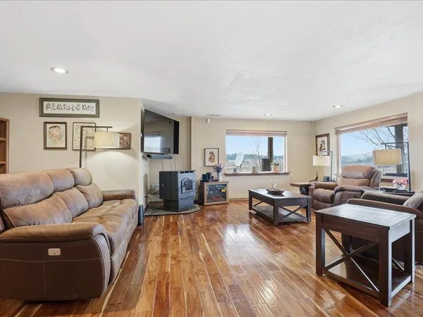 $799,000 | 26323 North Madison Road, Chattaroy, WA 99003