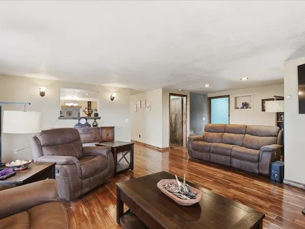 $799,000 | 26323 North Madison Road, Chattaroy, WA 99003