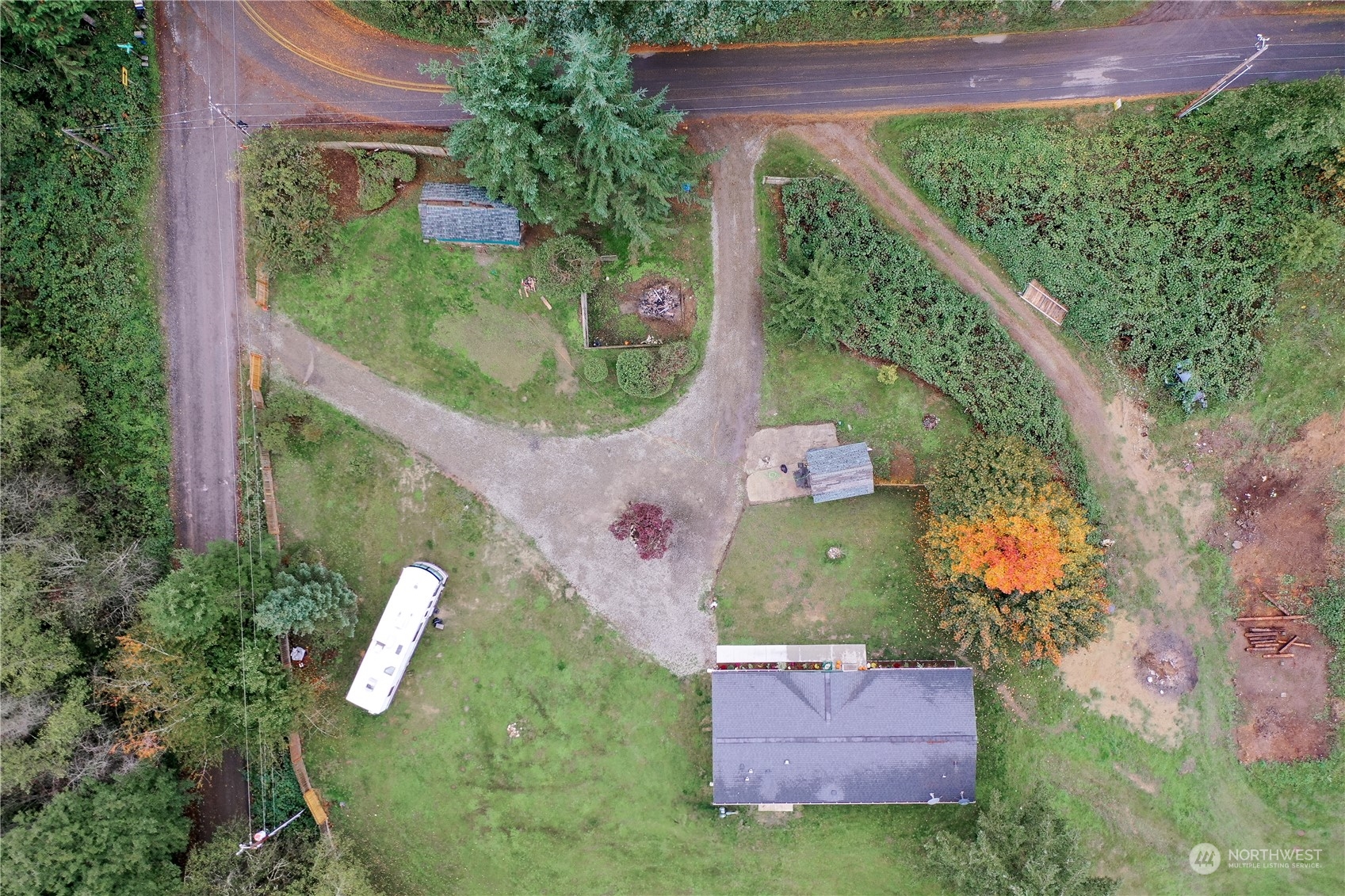 29755 Parcells Road Northeast Kingston, WA 98346 - Photo 11 of 39 Gallery Image 11