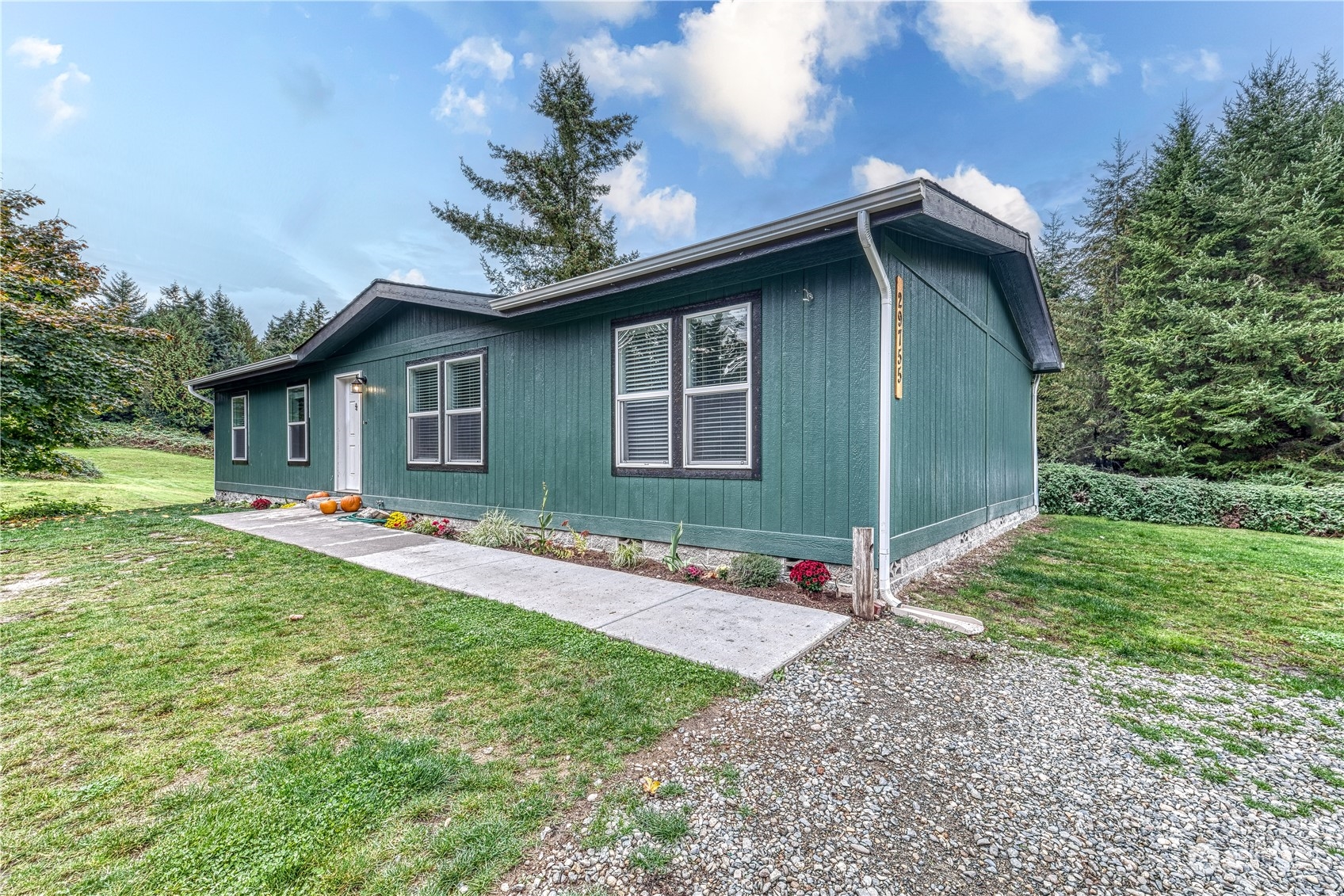 29755 Parcells Road Northeast Kingston, WA 98346 - Photo 13 of 39 Gallery Image 13