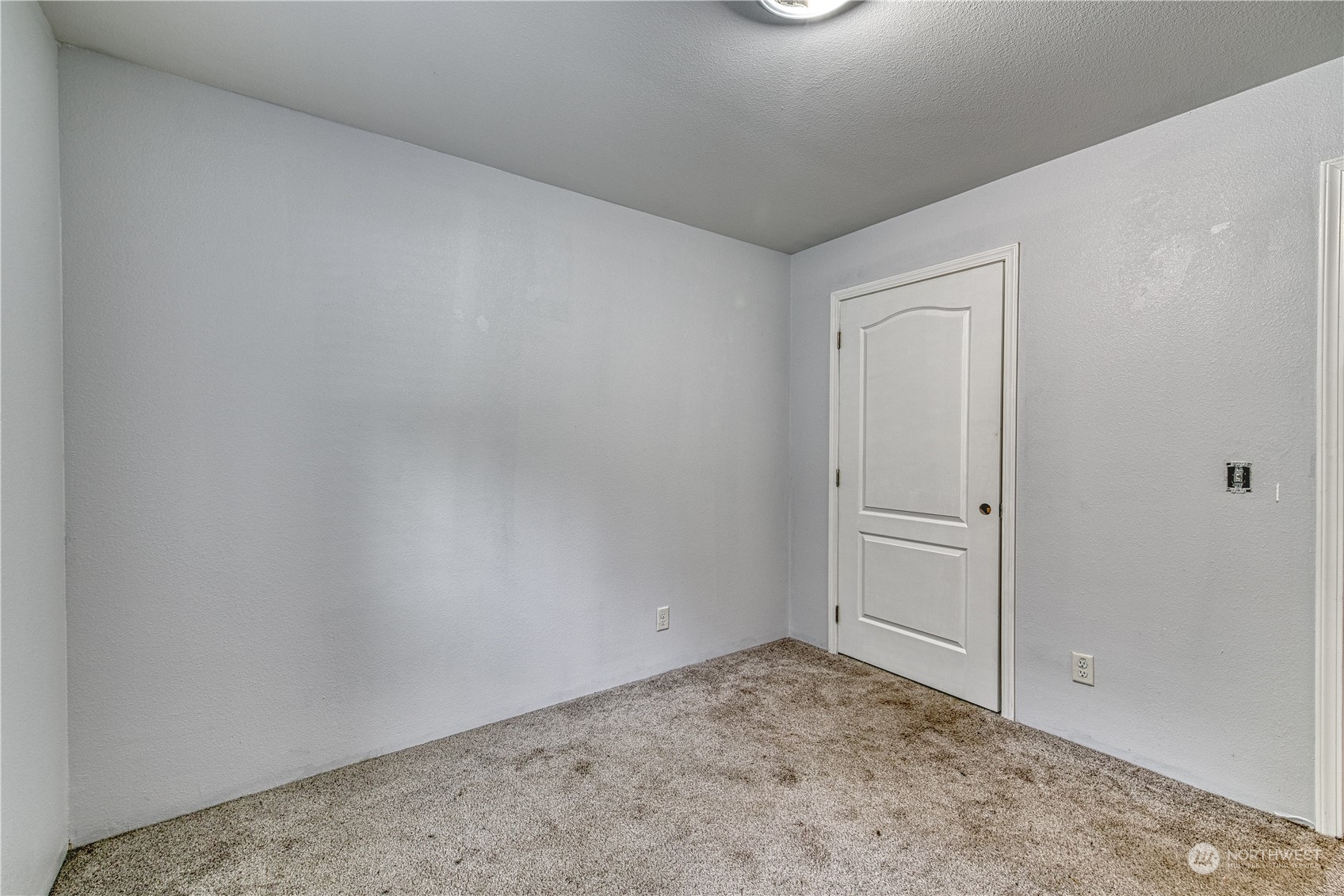 29755 Parcells Road Northeast Kingston, WA 98346 - Photo 19 of 39 Gallery Image 19