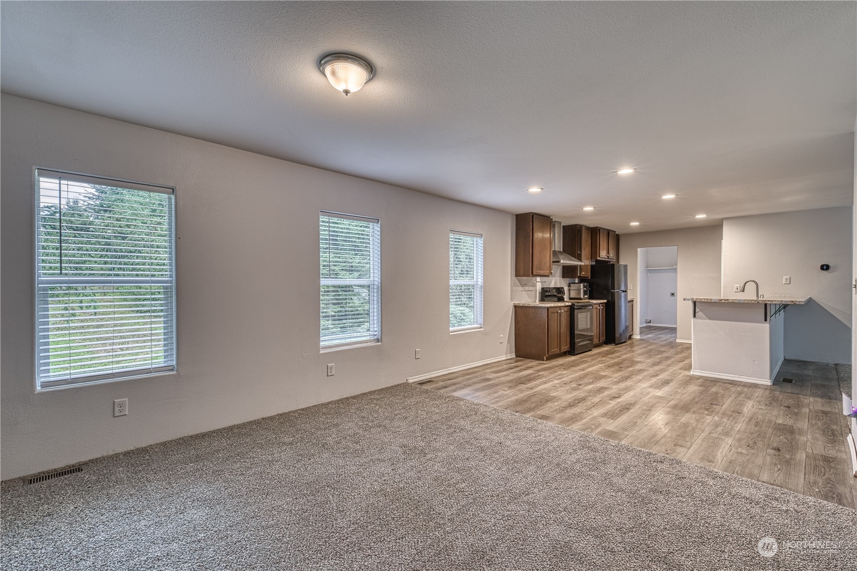 29755 Parcells Road Northeast Kingston, WA 98346 - Photo 21 of 39 Gallery Image 21