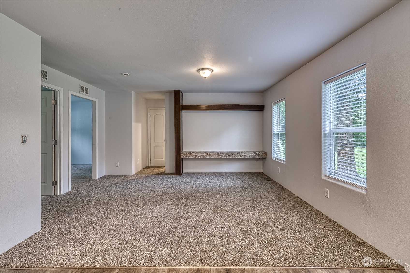 29755 Parcells Road Northeast Kingston, WA 98346 - Photo 22 of 39 Gallery Image 22