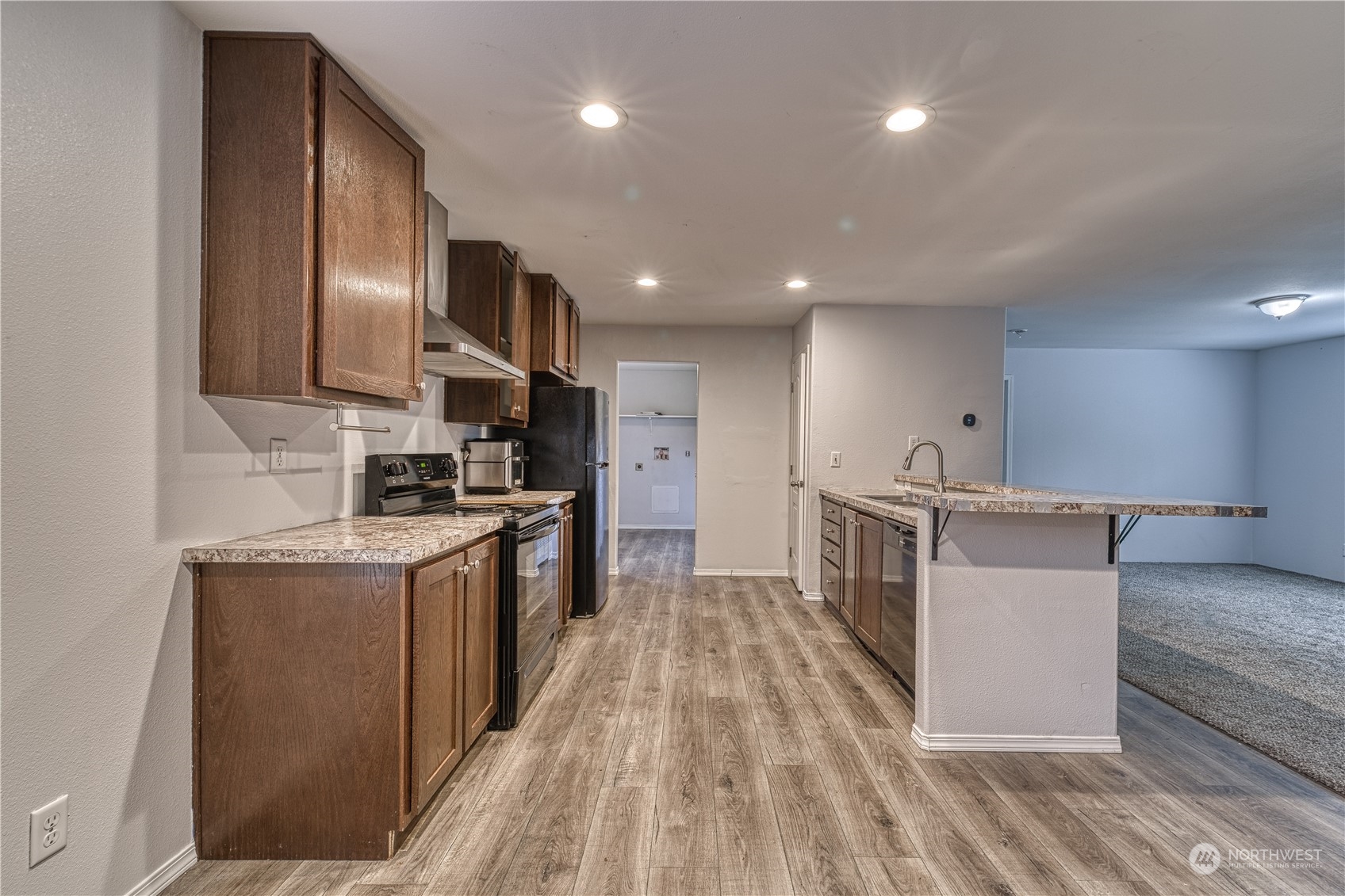 29755 Parcells Road Northeast Kingston, WA 98346 - Photo 23 of 39 Gallery Image 23