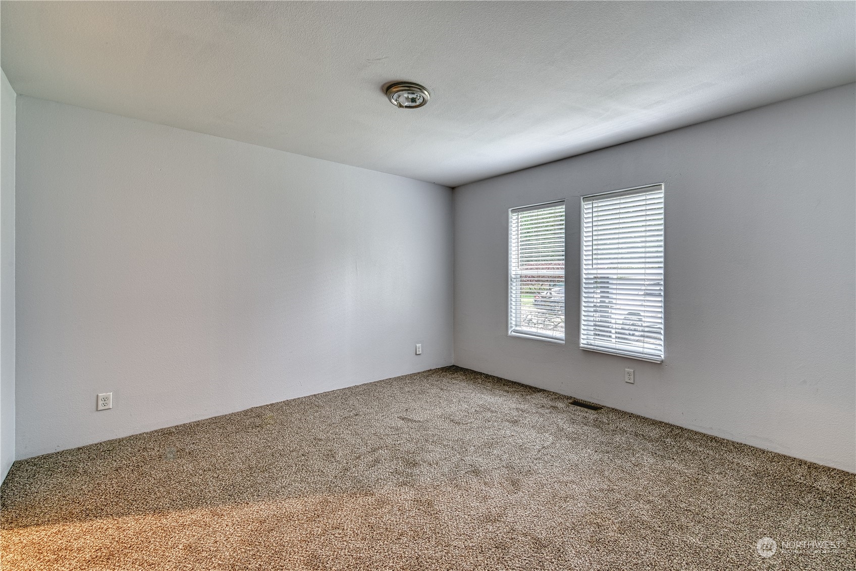 29755 Parcells Road Northeast Kingston, WA 98346 - Photo 33 of 39 Gallery Image 33