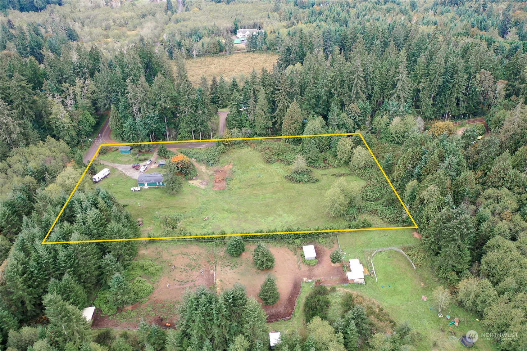 29755 Parcells Road Northeast Kingston, WA 98346 - Photo 6 of 39 Gallery Image 6