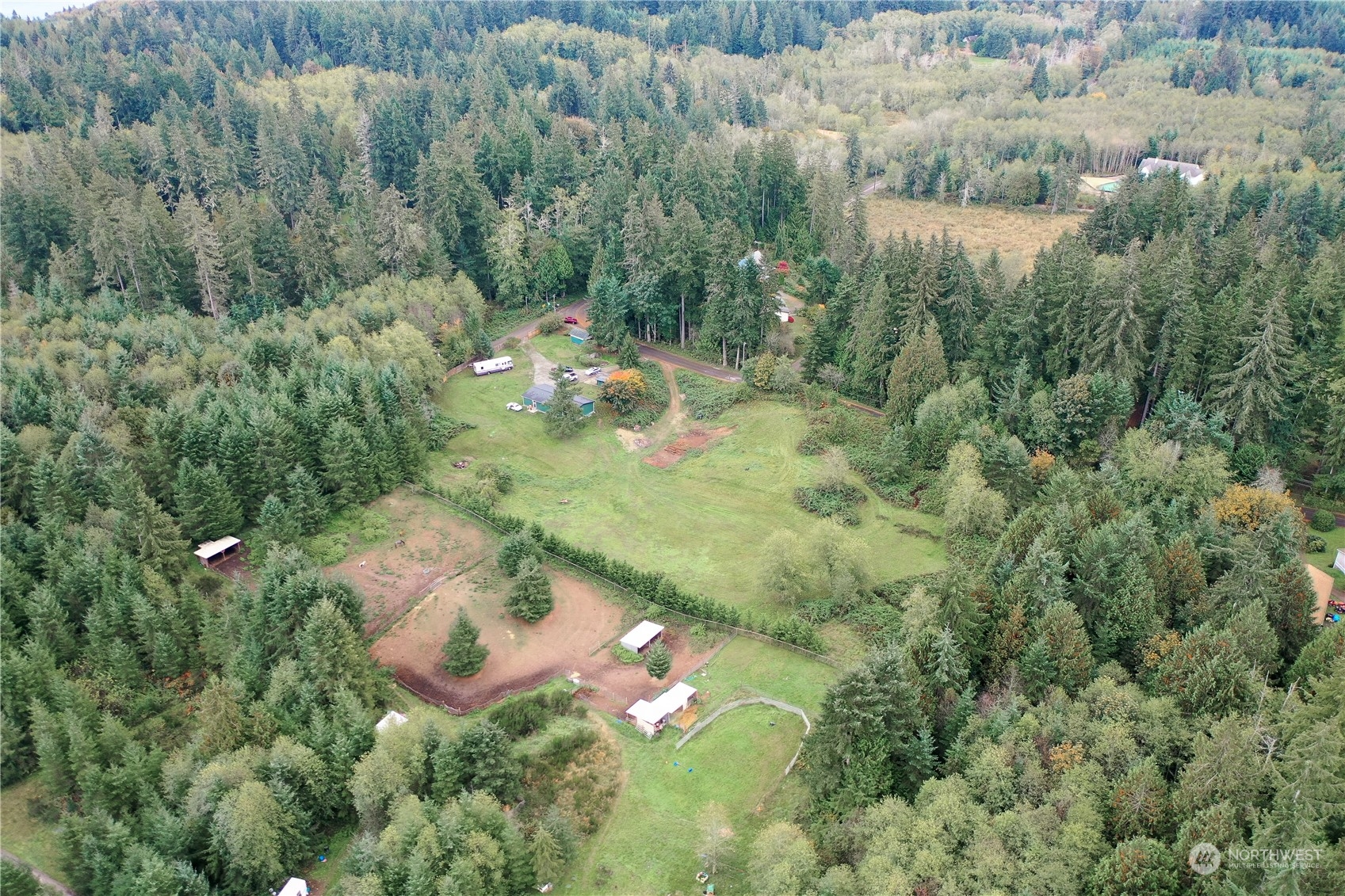 29755 Parcells Road Northeast Kingston, WA 98346 - Photo 7 of 39 Gallery Image 7