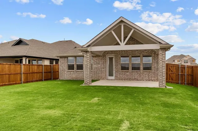 $2,500 | 3618 River Creek Trail, Sherman, TX 75092