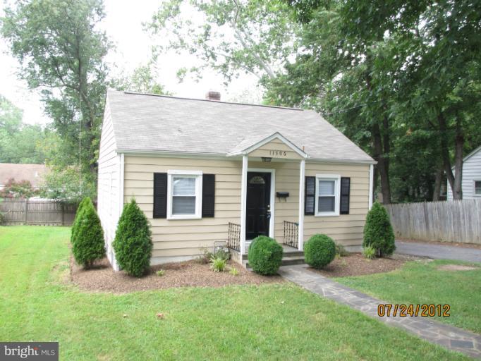 11506 Idlewood Road Silver Spring, MD 20906 - Photo 14 of 20 Exterior (Front)