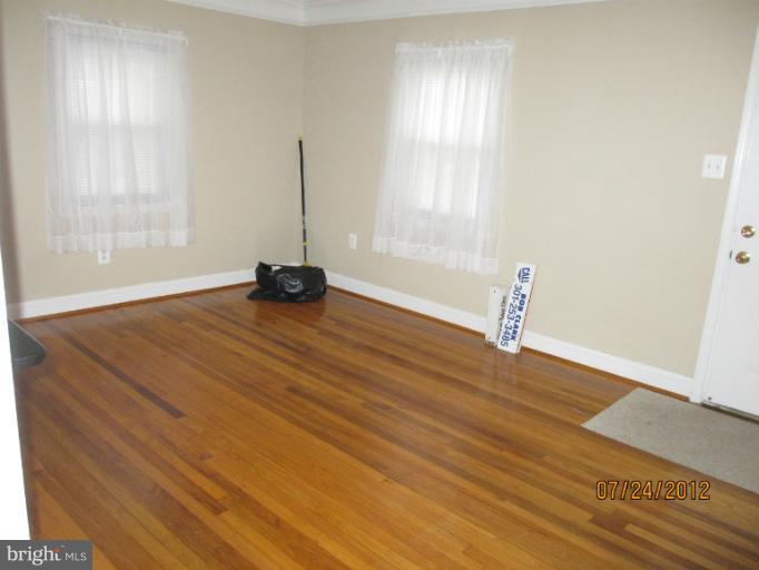 11506 Idlewood Road Silver Spring, MD 20906 - Photo 20 of 20 Living Room
