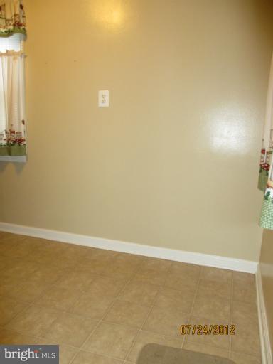 11506 Idlewood Road Silver Spring, MD 20906 - Photo 6 of 20 Interior (General)