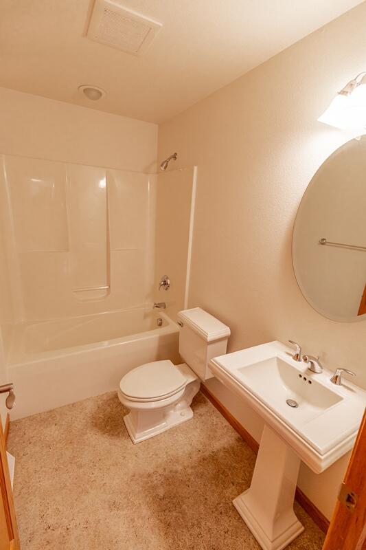 864 Eagles Way Plymouth, WI 53073 - Photo 13 of 21 Full Bath