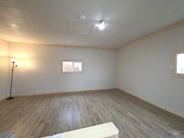 $2,300 | 1207 East Sheridan Avenue, Nampa, ID 83686