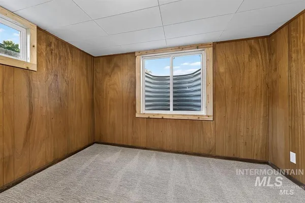 $2,300 | 1207 East Sheridan Avenue, Nampa, ID 83686