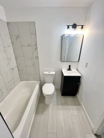 $129,900 | 101 North Orr Drive, Unit 1, Normal, IL 61761