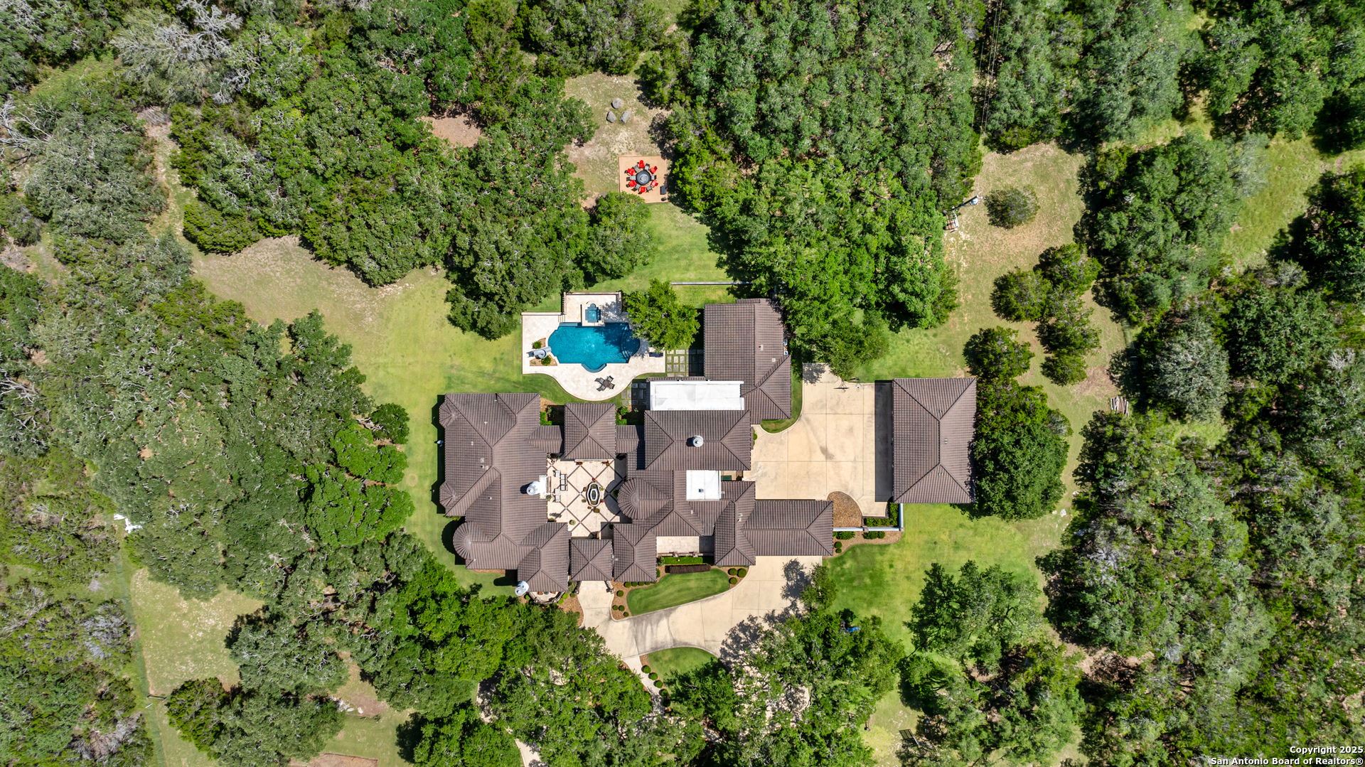 37 Old Fredericksburg Road Boerne, TX 78015 - Photo 2 of 43