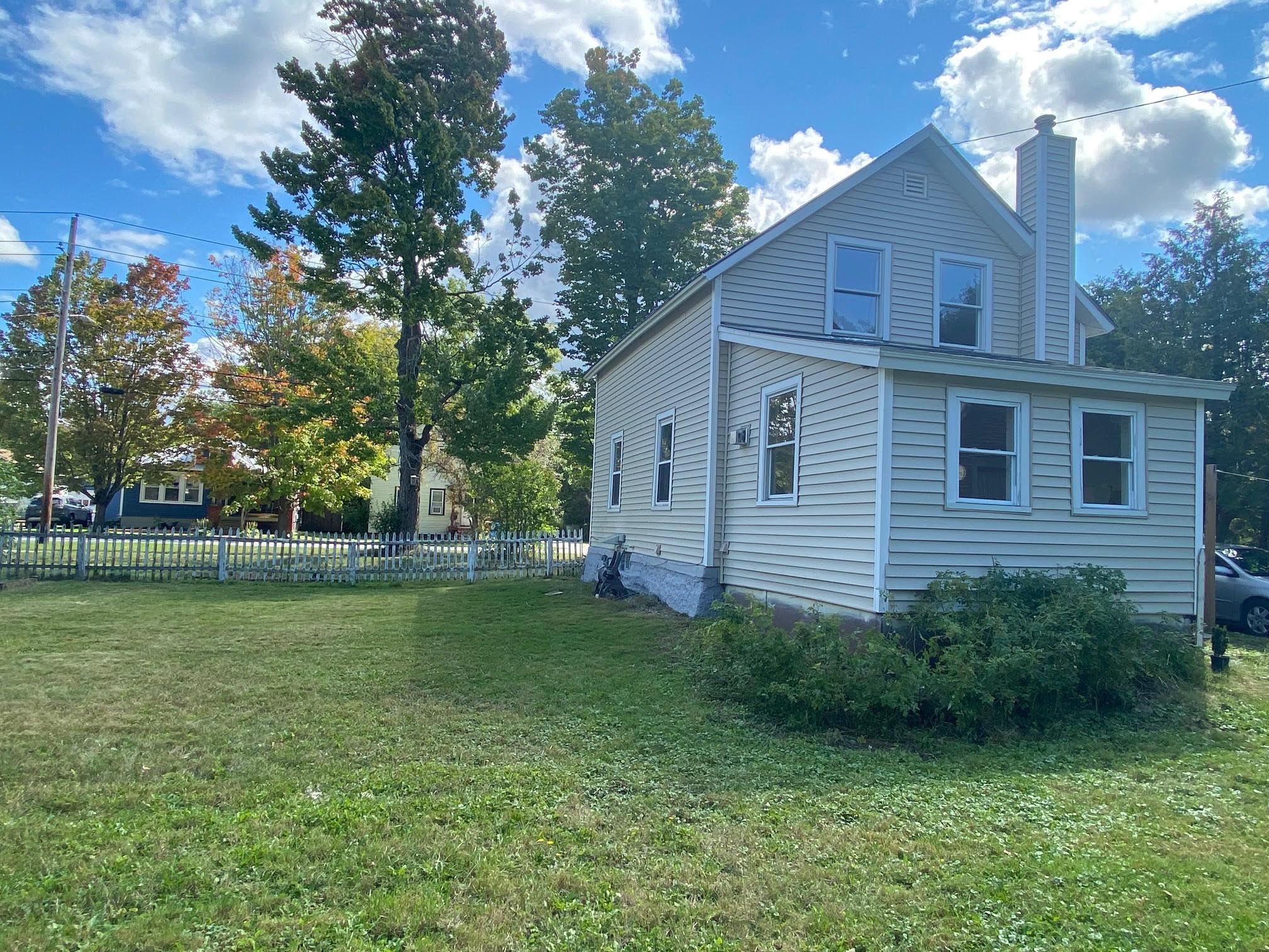 44 Edward Street St. Albans, VT 05478 - Photo 5 of 31