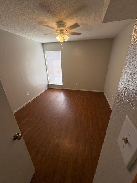 1810 North Garrett Avenue, Unit 106 Dallas, TX 75206 - Photo 7 of 9 an empty room with a empty space