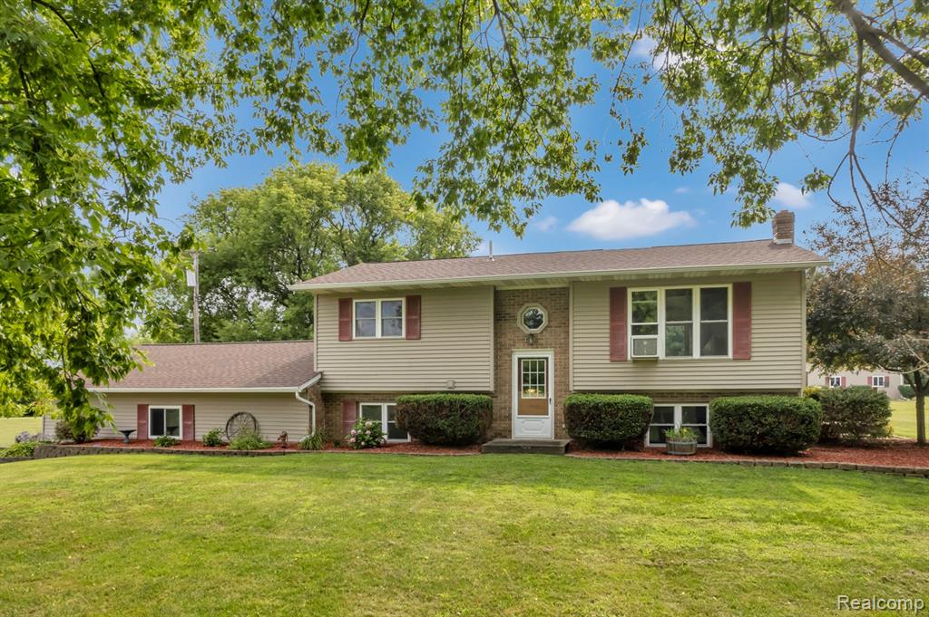 3685 North Mill Road Dryden, MI 48428 - Photo 1 of 42